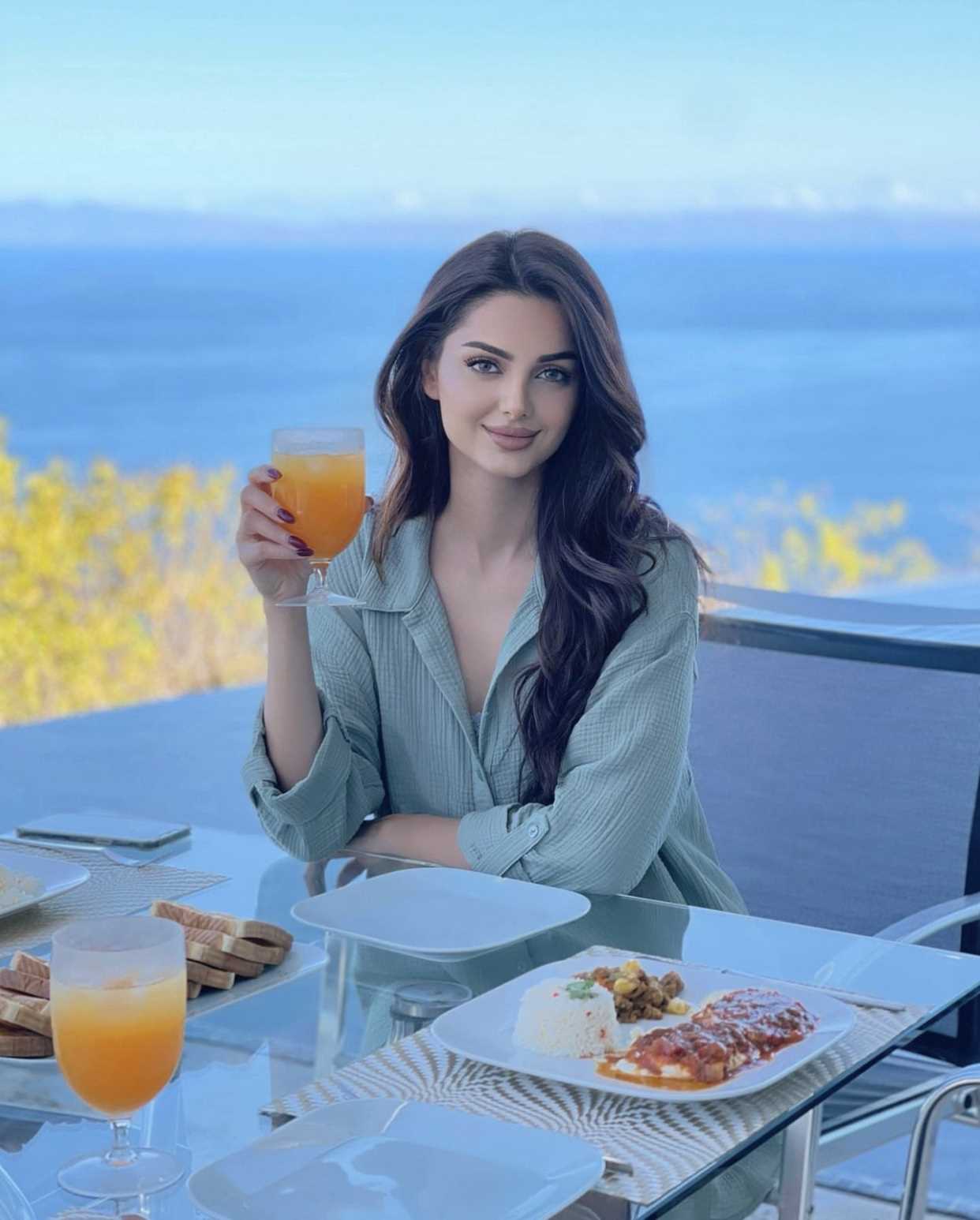 Falak Naz