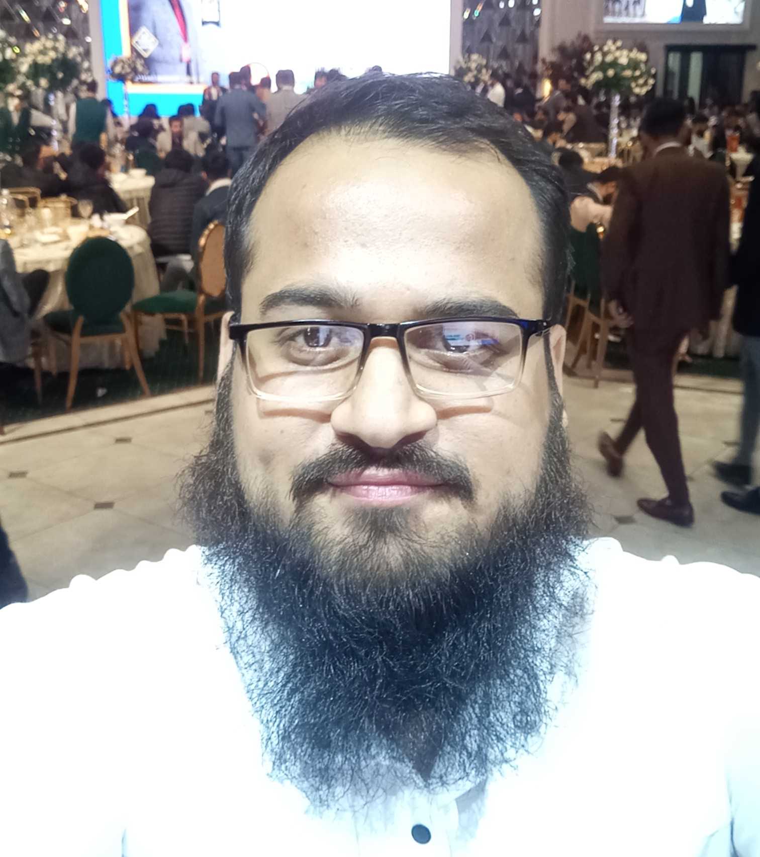 Abbas Khan