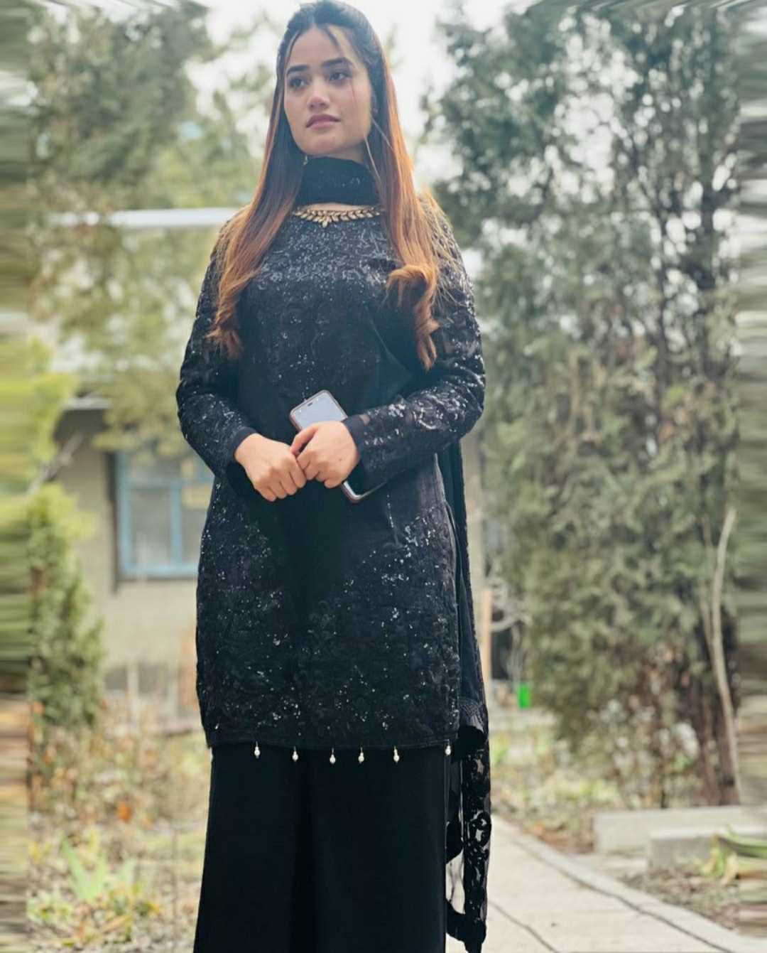 Anzla iqbal