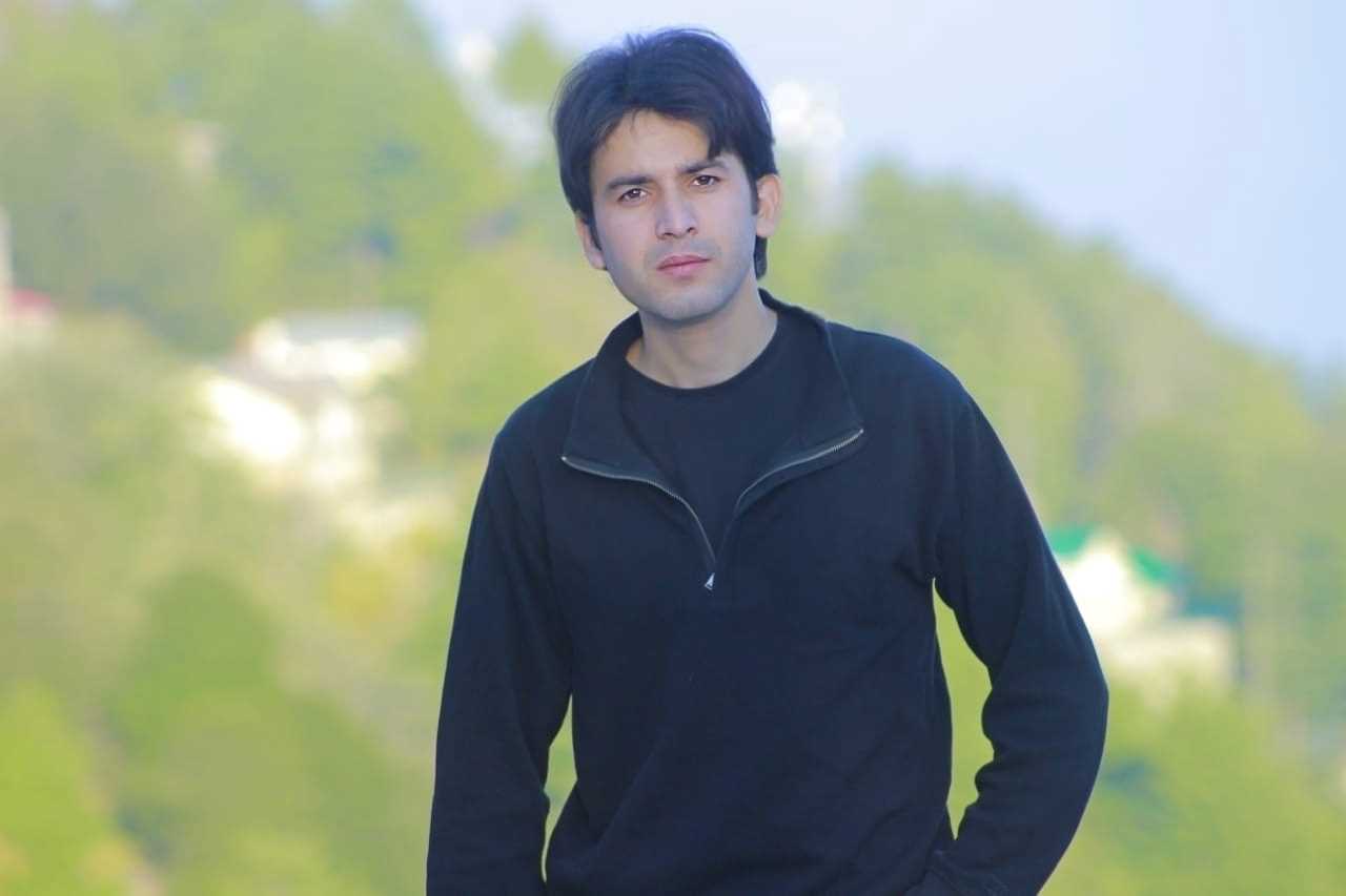 Syed naveed hussain sherazi
