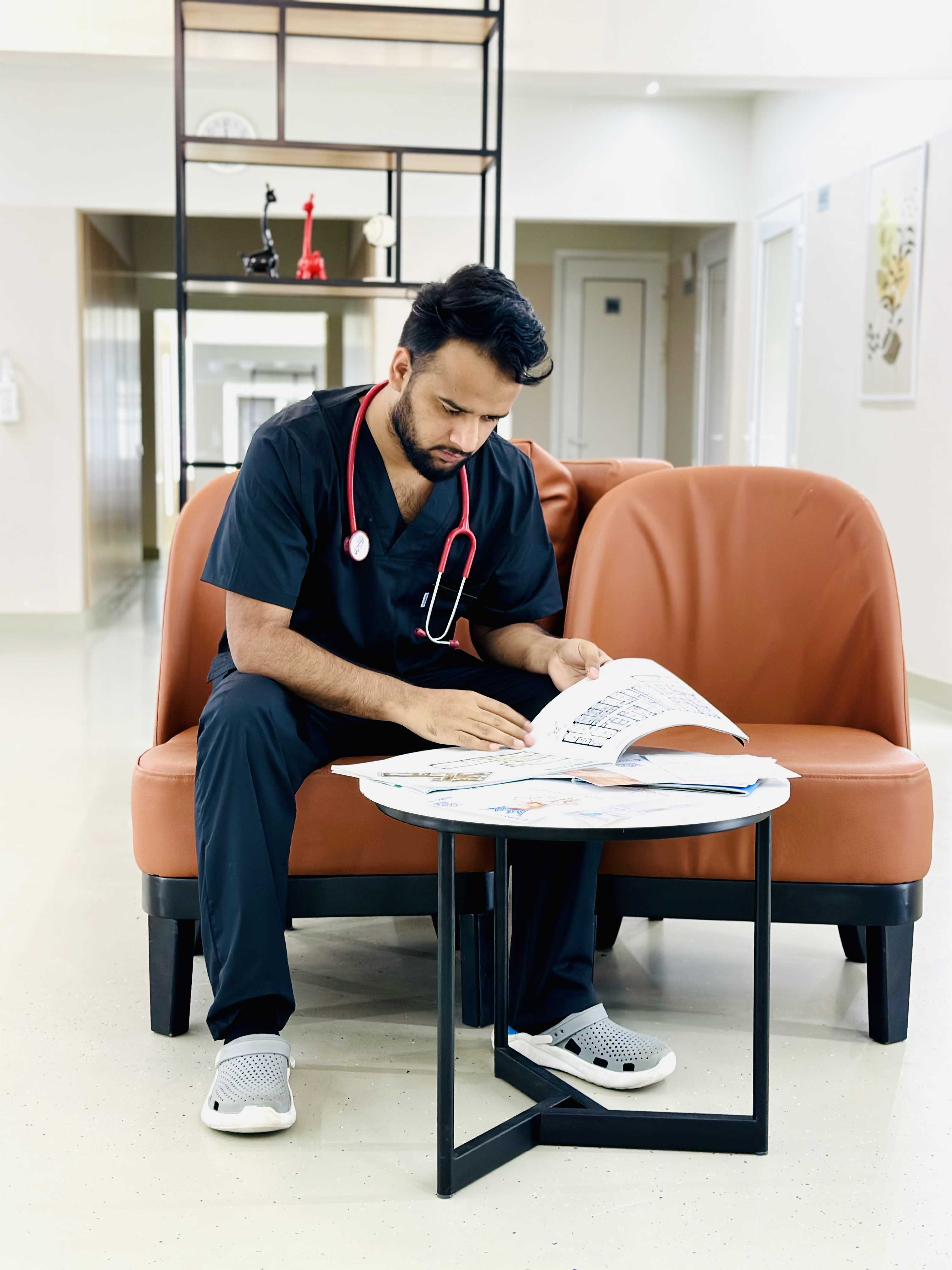 Dr. Hamza Ch