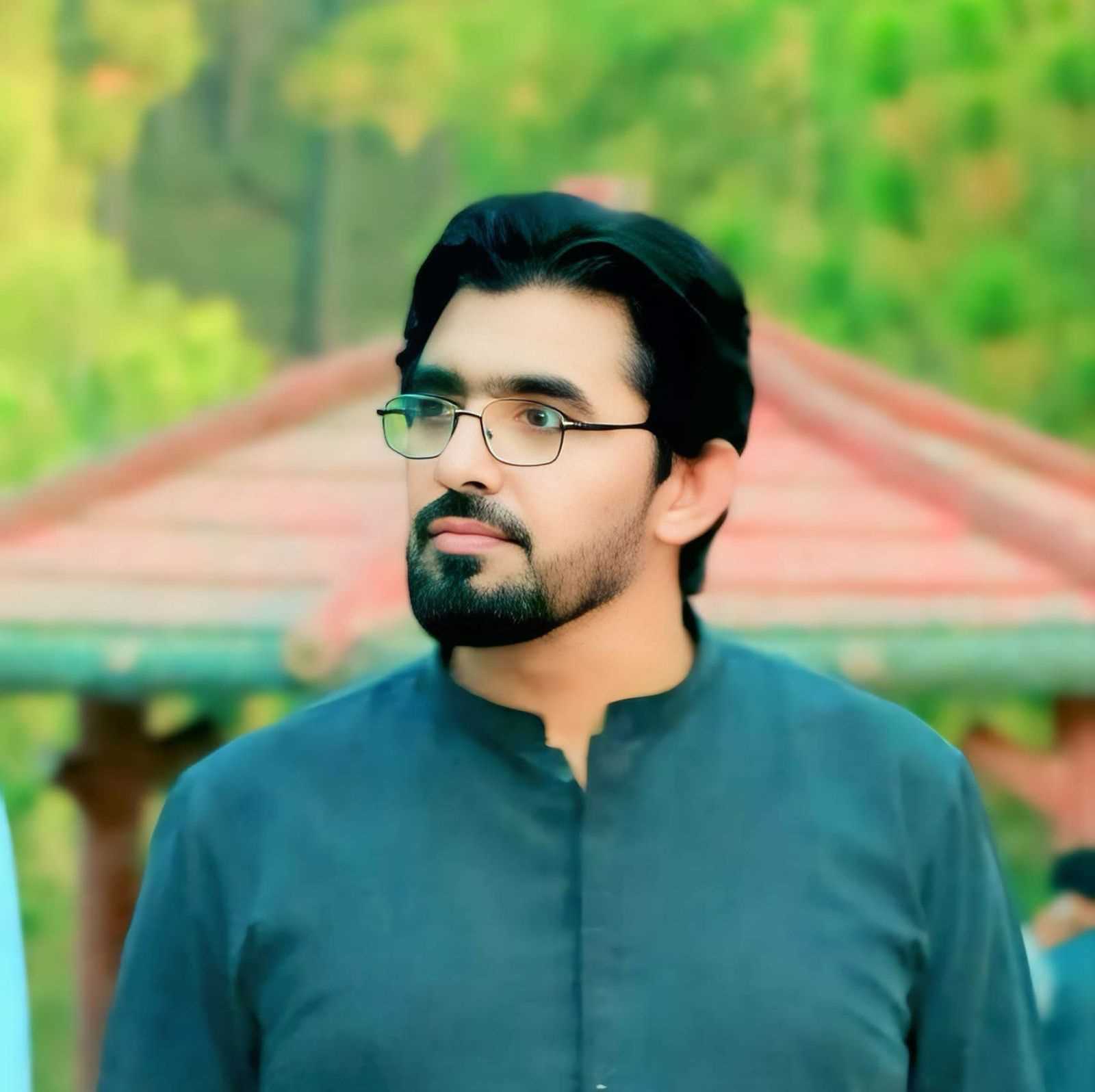 Momin Khan