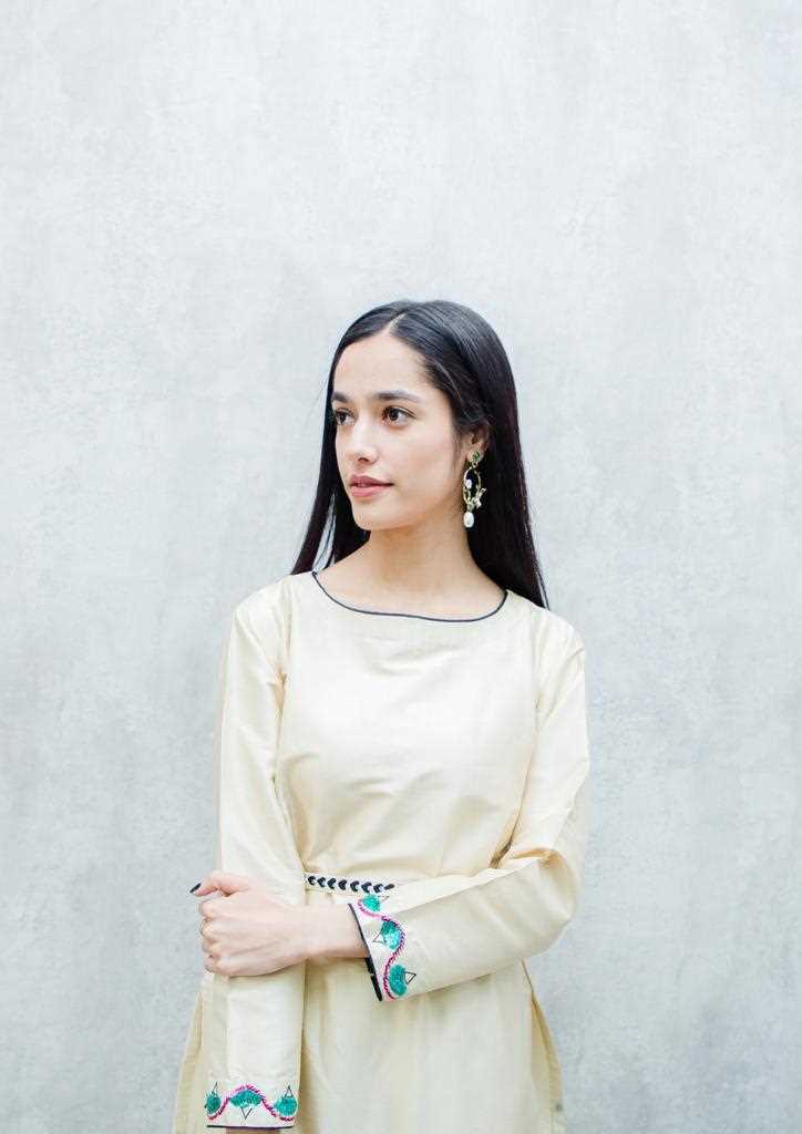 Momna