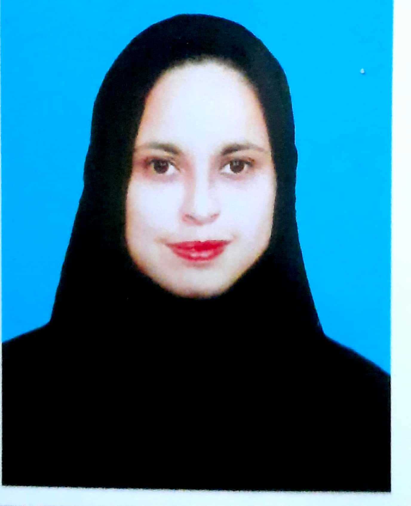 DR AMNA RAZA