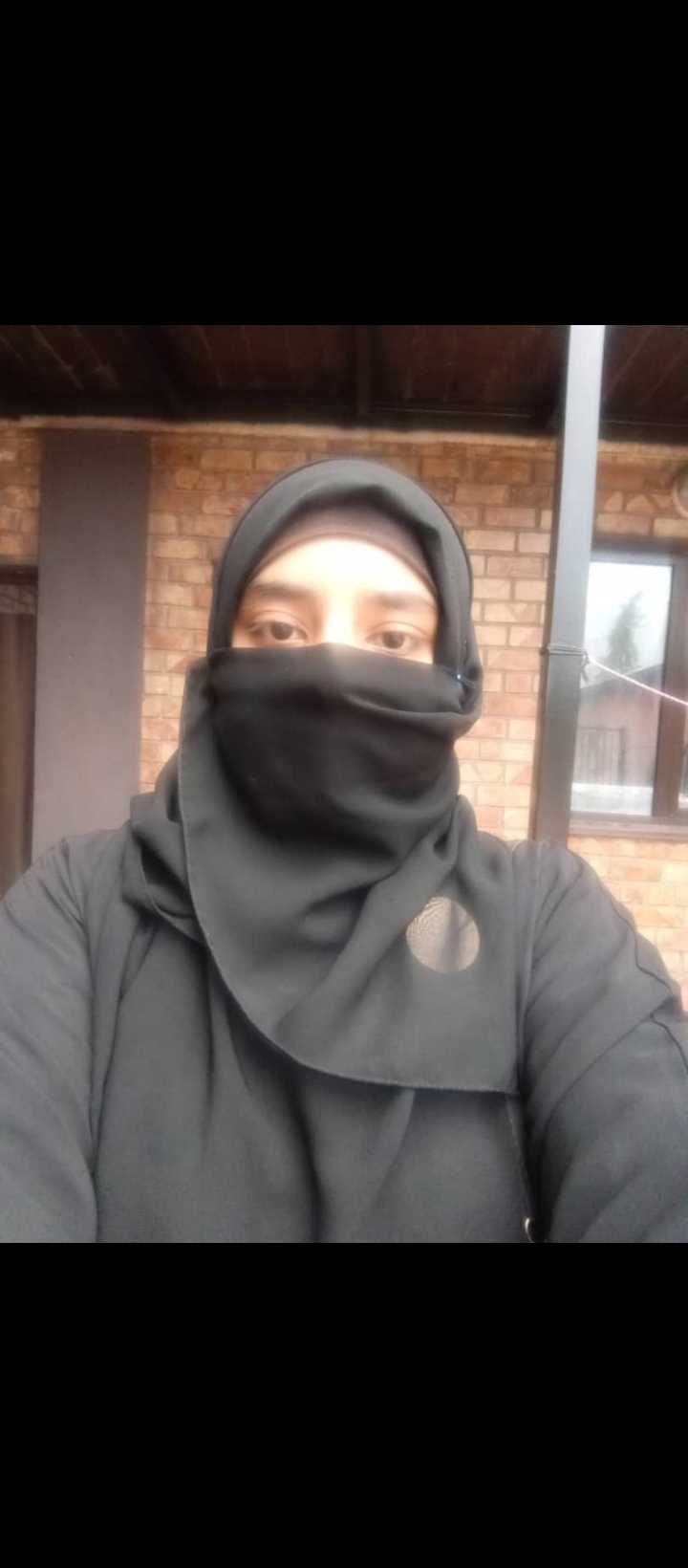 Dr.Zoaiba Munir