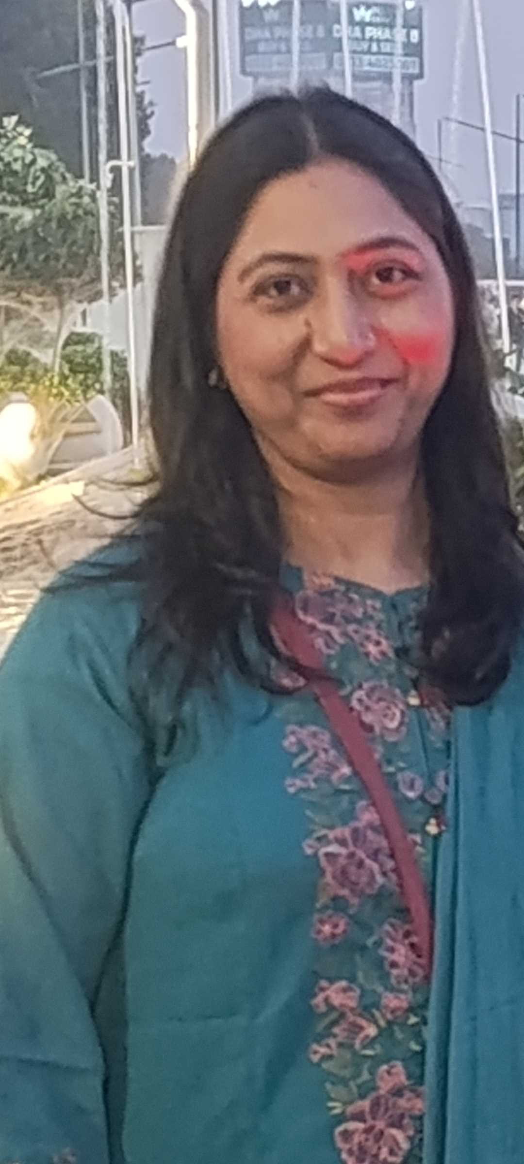 Dr Fozia