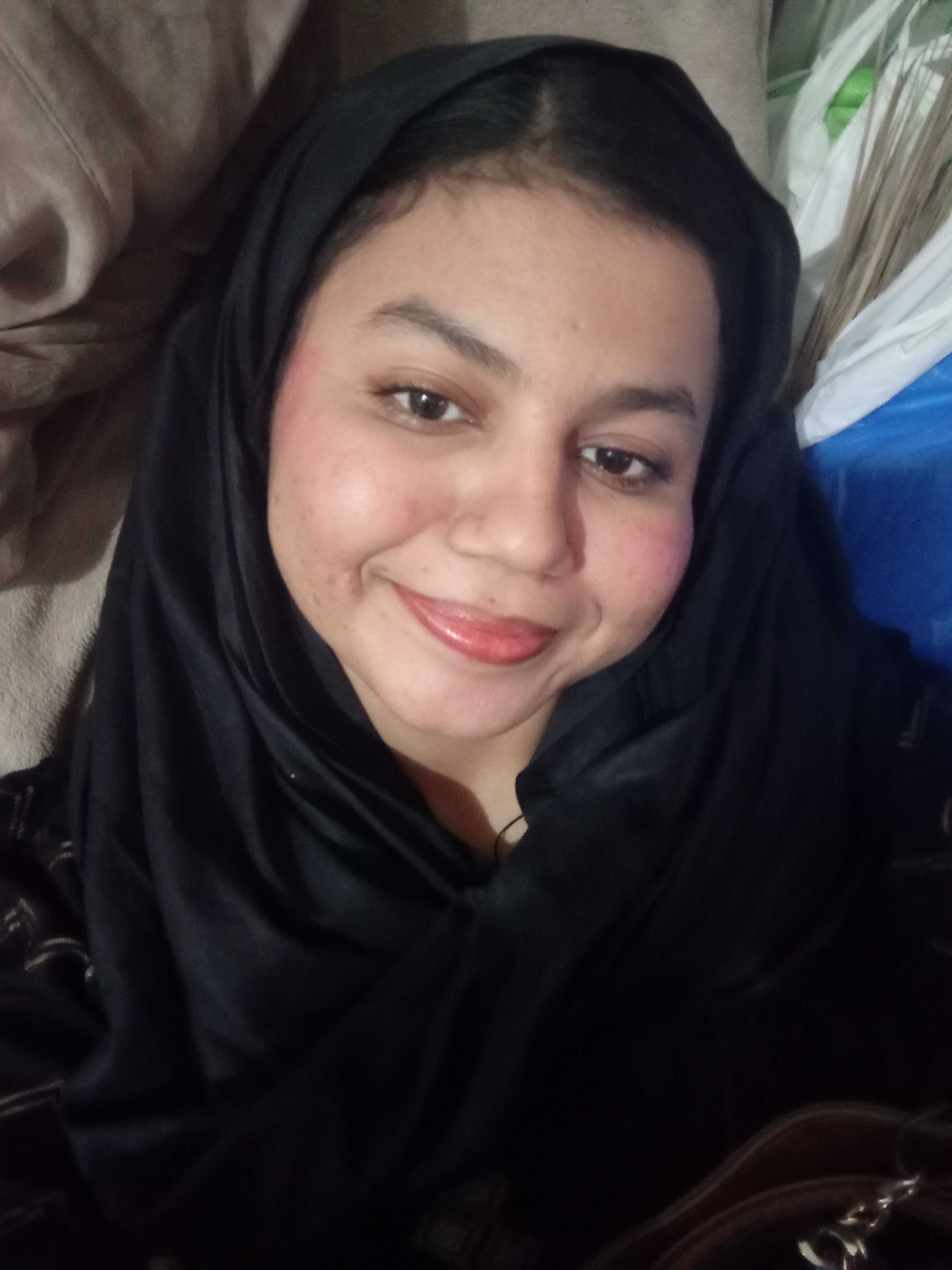 ALINA AMIR