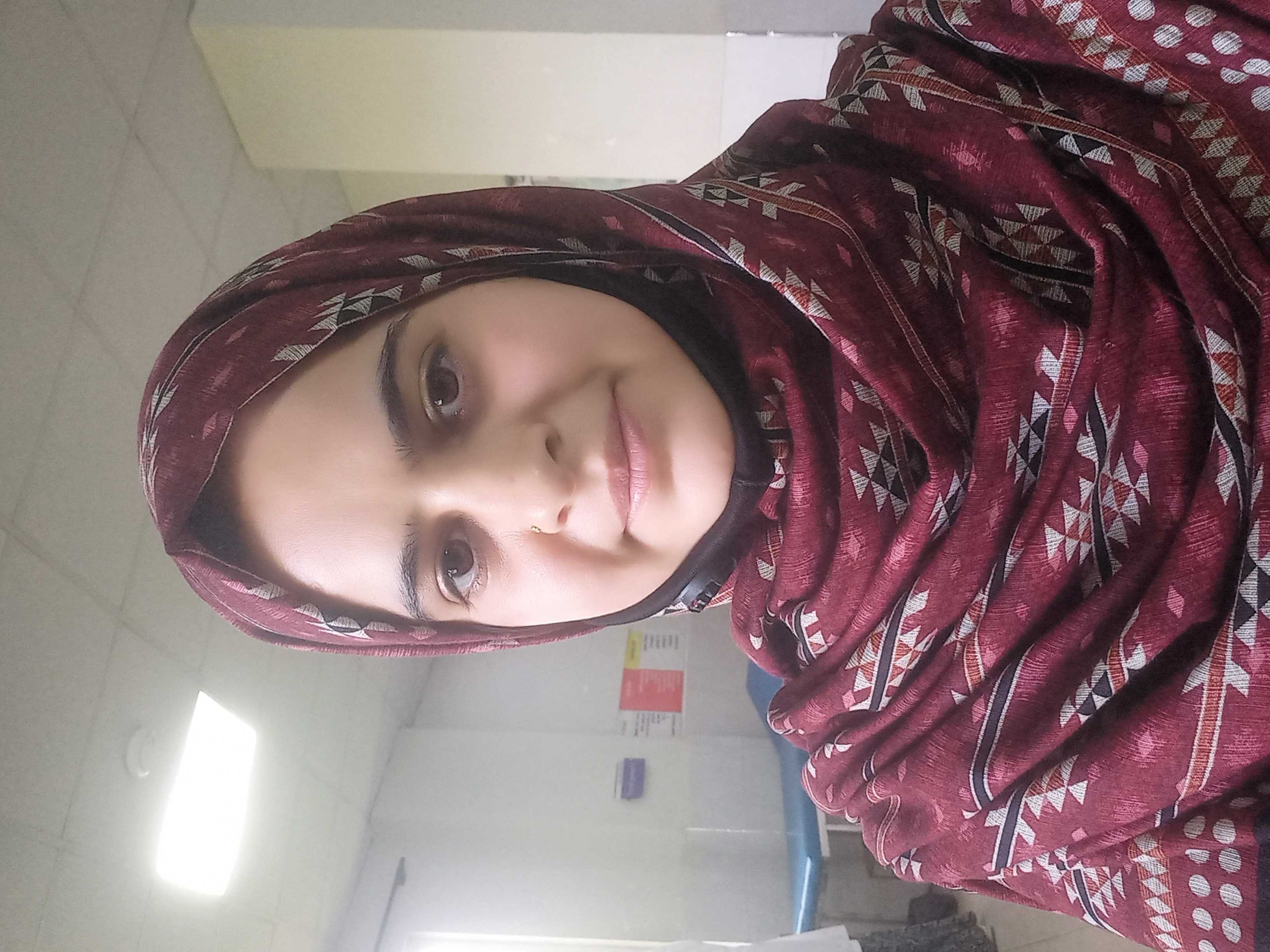 Amina khurshid