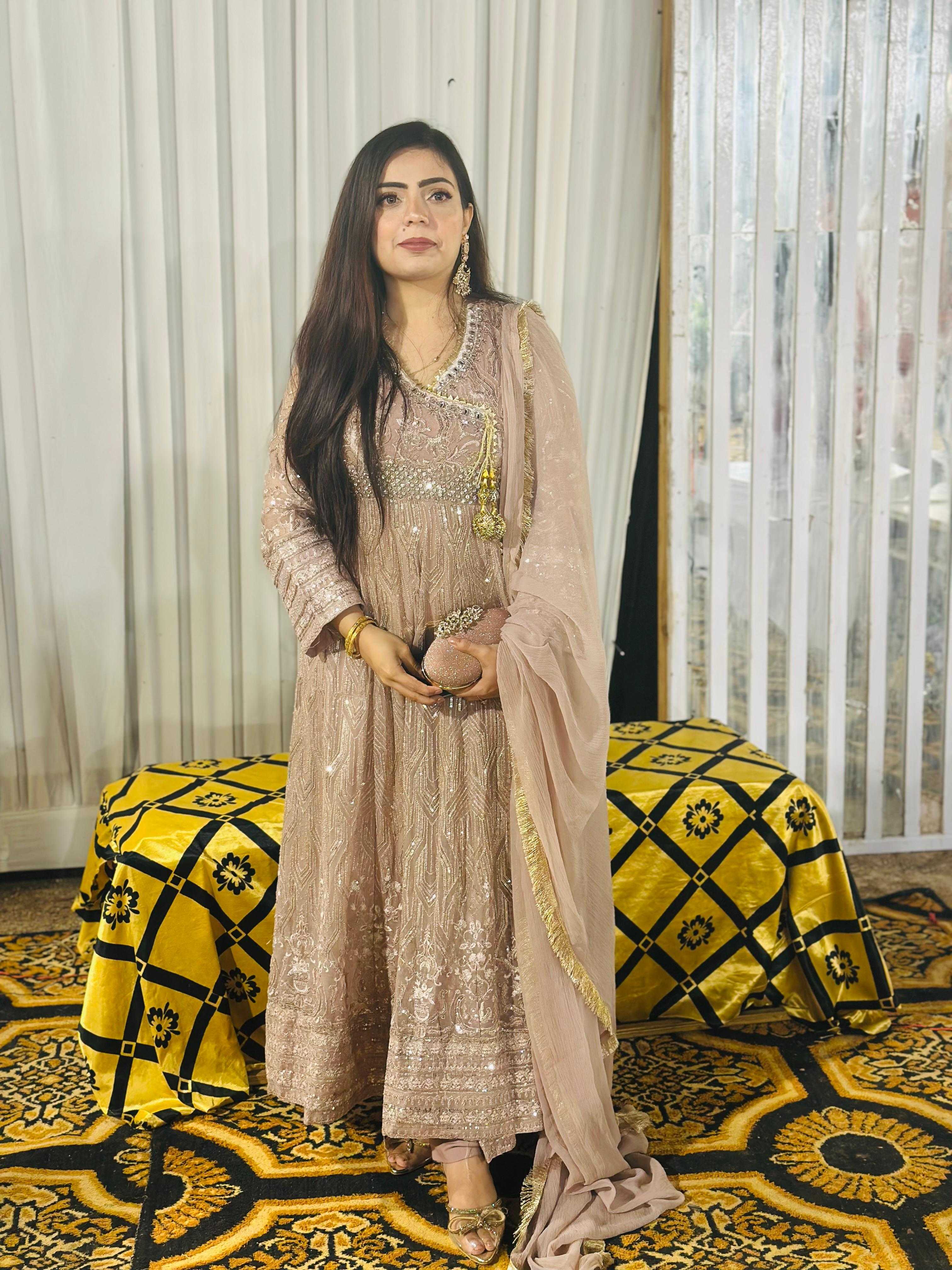 Zoya