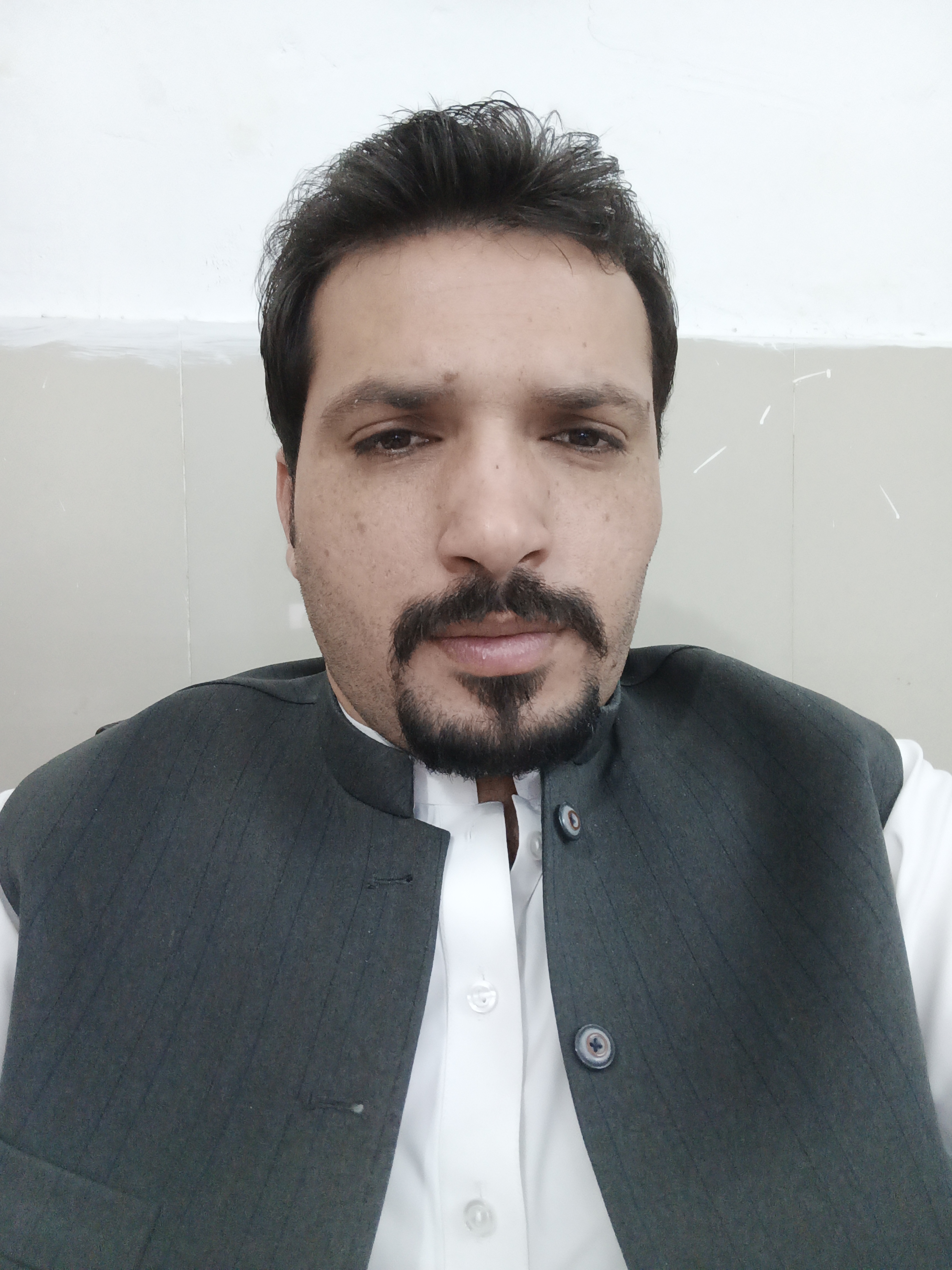 Dr Amir