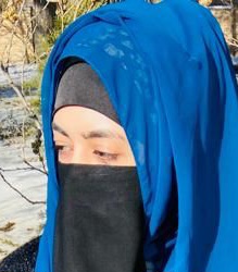 Saba kashmir khan